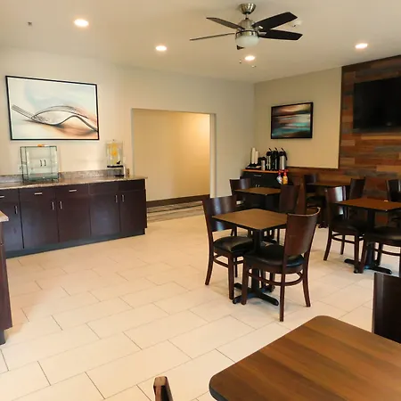 Island Suites