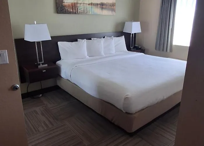 Island Hotel Lake Havasu City