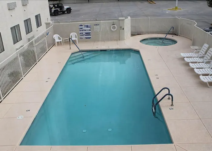 Island 2* Lake Havasu City