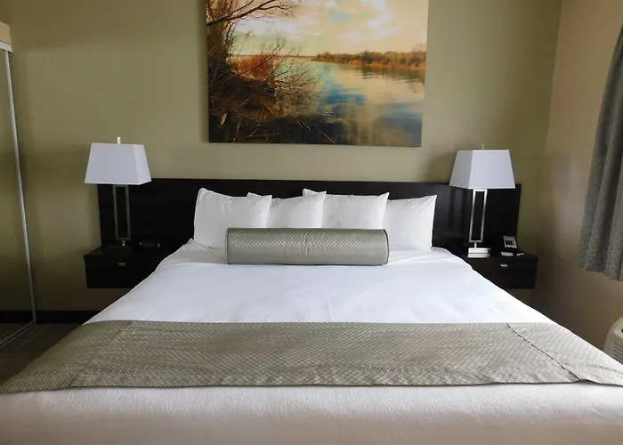 Island Hotel