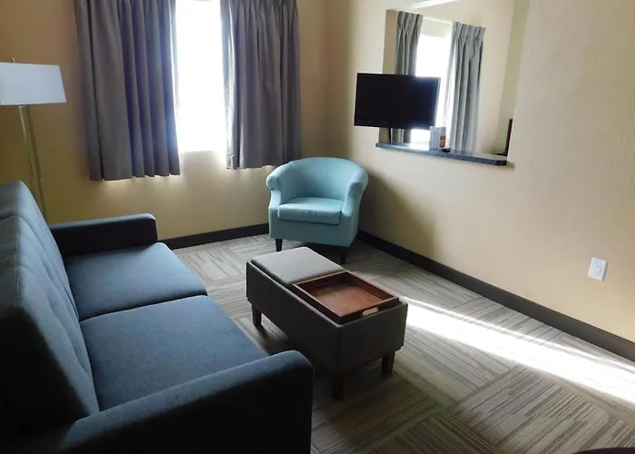 Hotel Island 2*